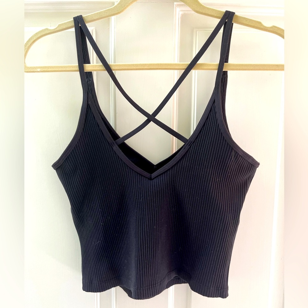 Black Vuori crop top. Size medium.